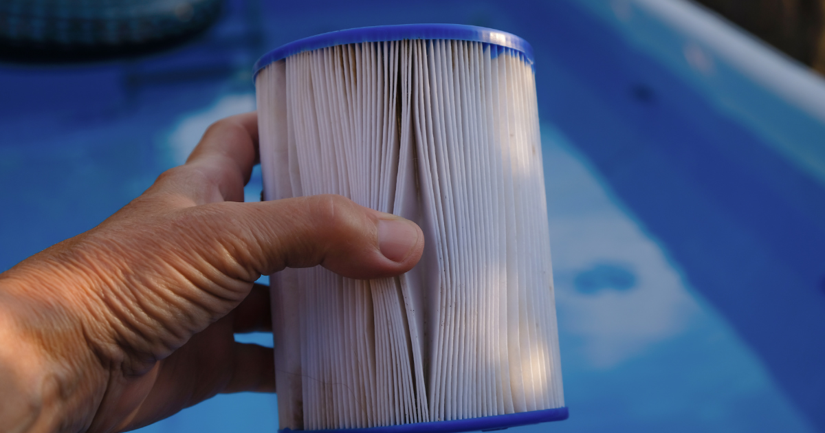 Holding a pool filter