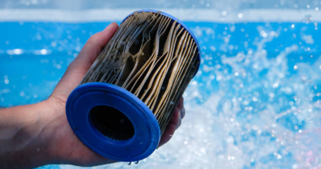 Holding a dirty pool filter