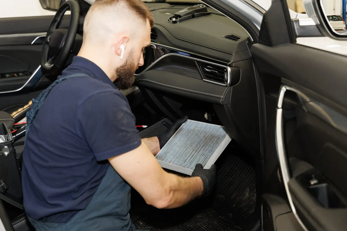 Can a dirty cabin filter stop AC_